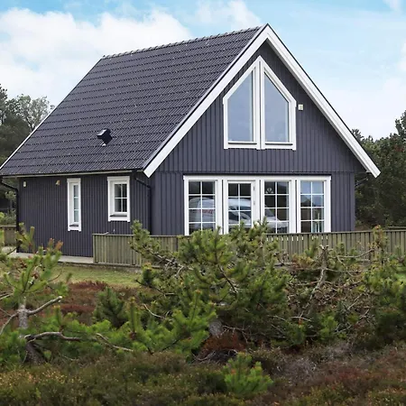 בית נופש 6 Person In